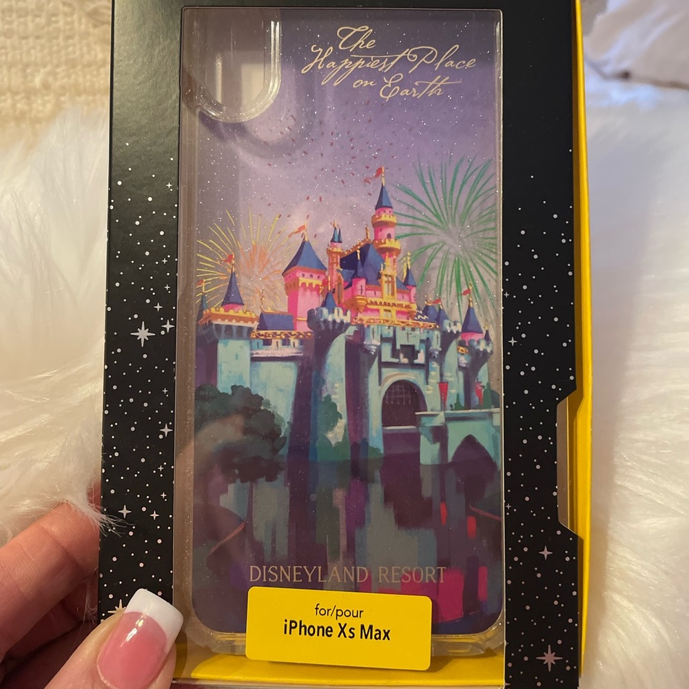 Case with sparkling disney castle otter box fits IPhone IS Max
